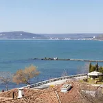 Supreme Apartment Balchik