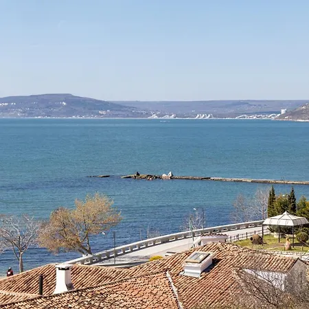 Supreme Apartment Balchik